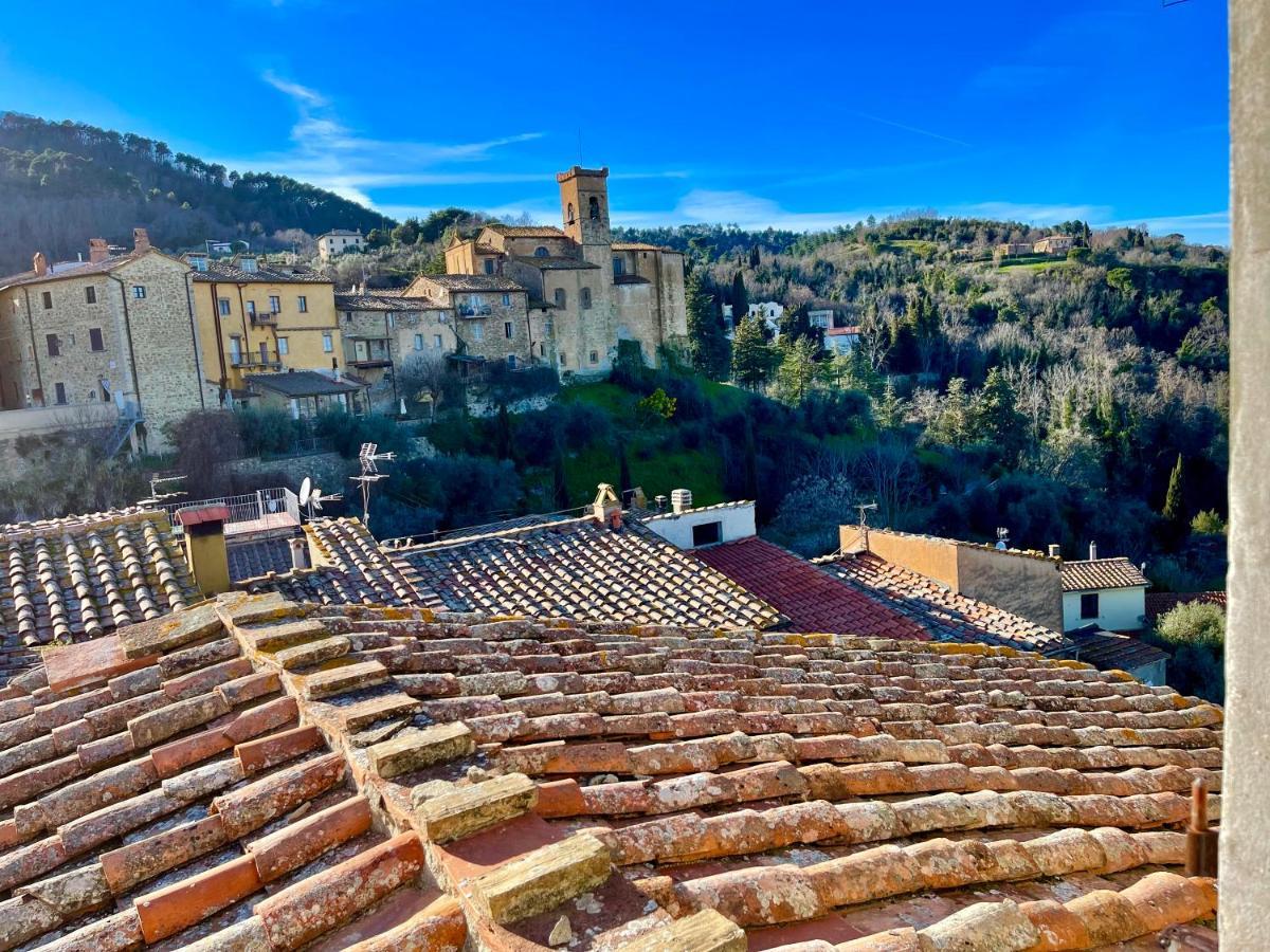 Le Vecchie Cantine Hotel Chianni Buitenkant foto