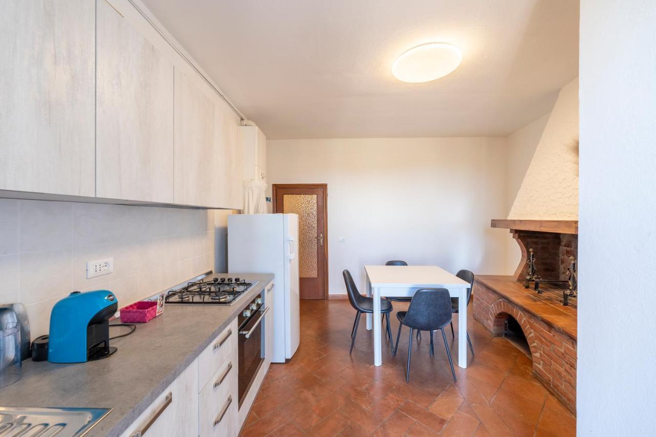 Le Vecchie Cantine Chianni Buitenkant foto