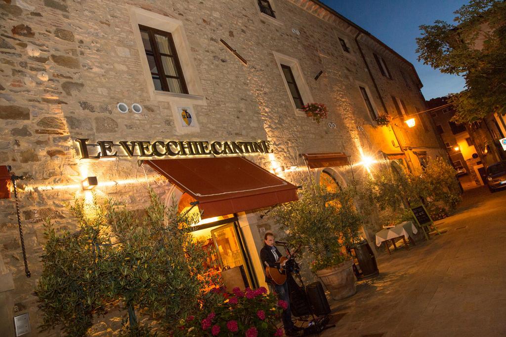 Le Vecchie Cantine Hotel Chianni Buitenkant foto