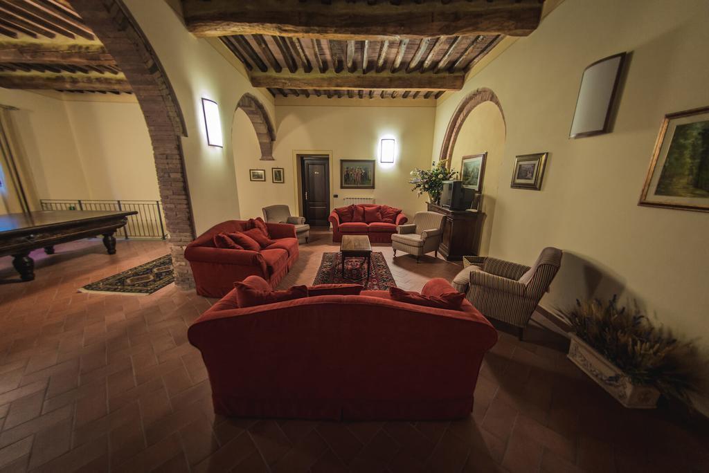 Le Vecchie Cantine Chianni Buitenkant foto